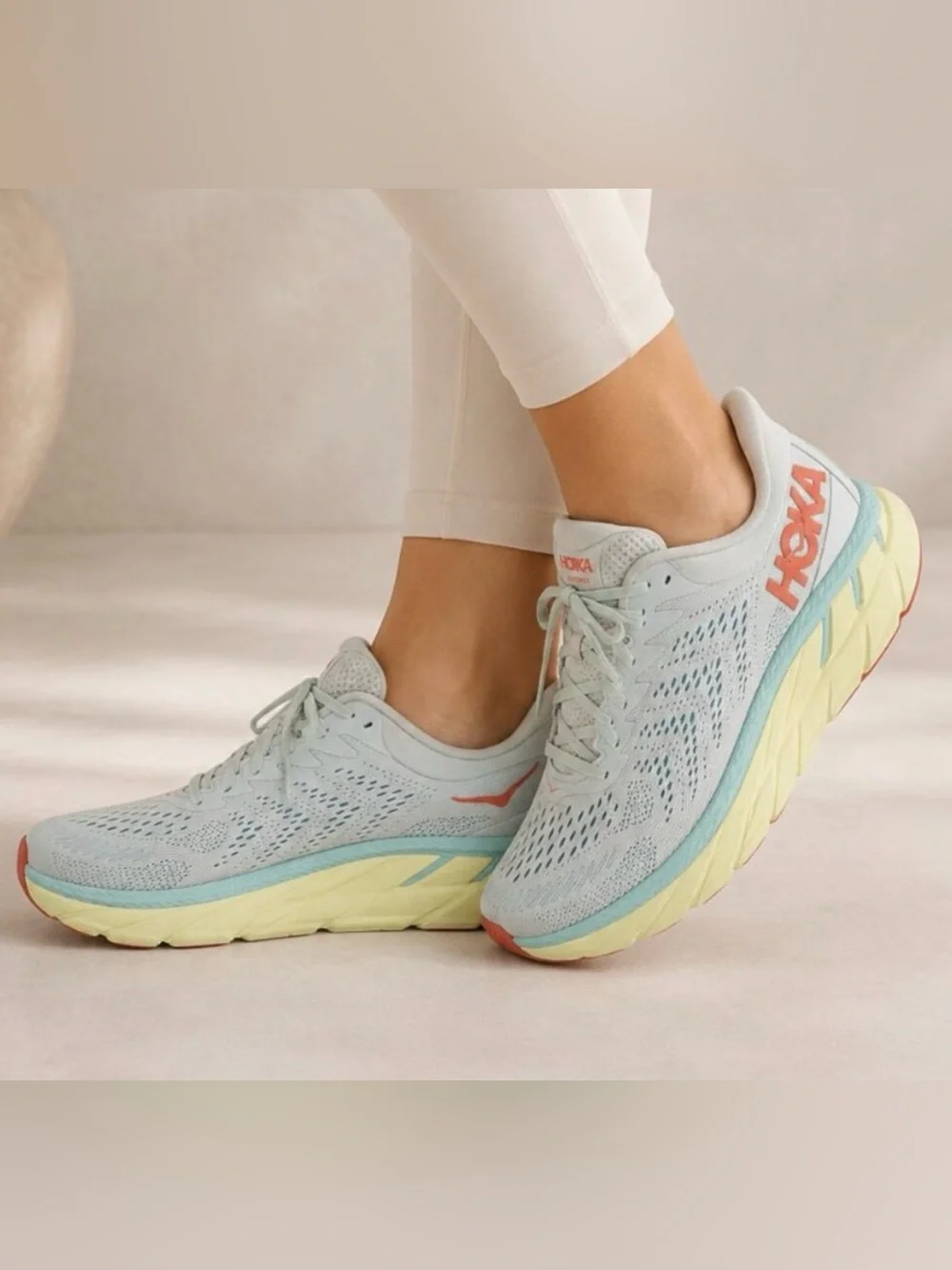 Hoka One One Clifton 7 running shoes in a light mint green colorway size 9.5 - Picture 3 of 9